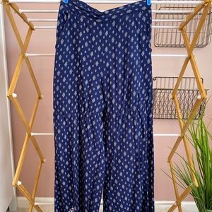 Printed wide leg pants